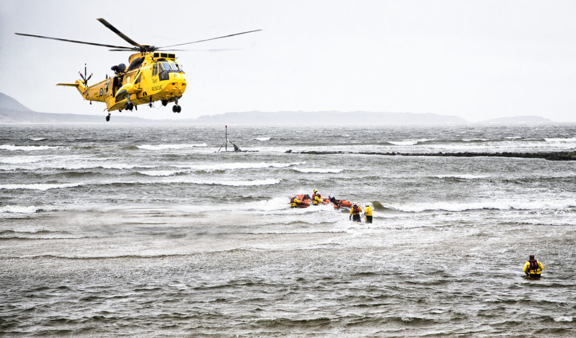 diving accident insurance helps with emergency evacuation